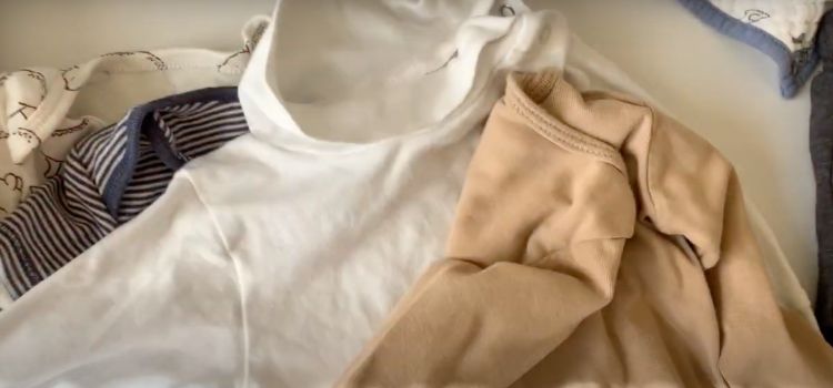 How to Make Baby Clothes Smell Good